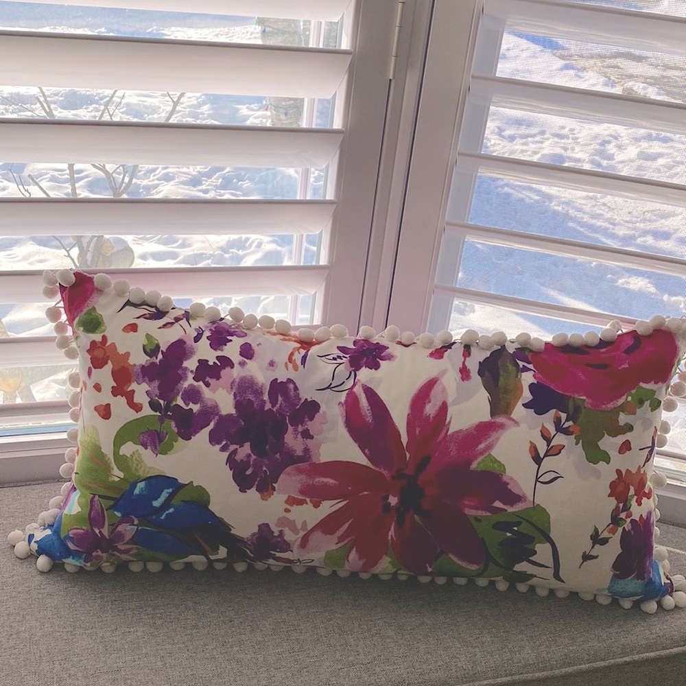 Beautiful down accent pillow. Excellent condition. Stain, smoke & pet free